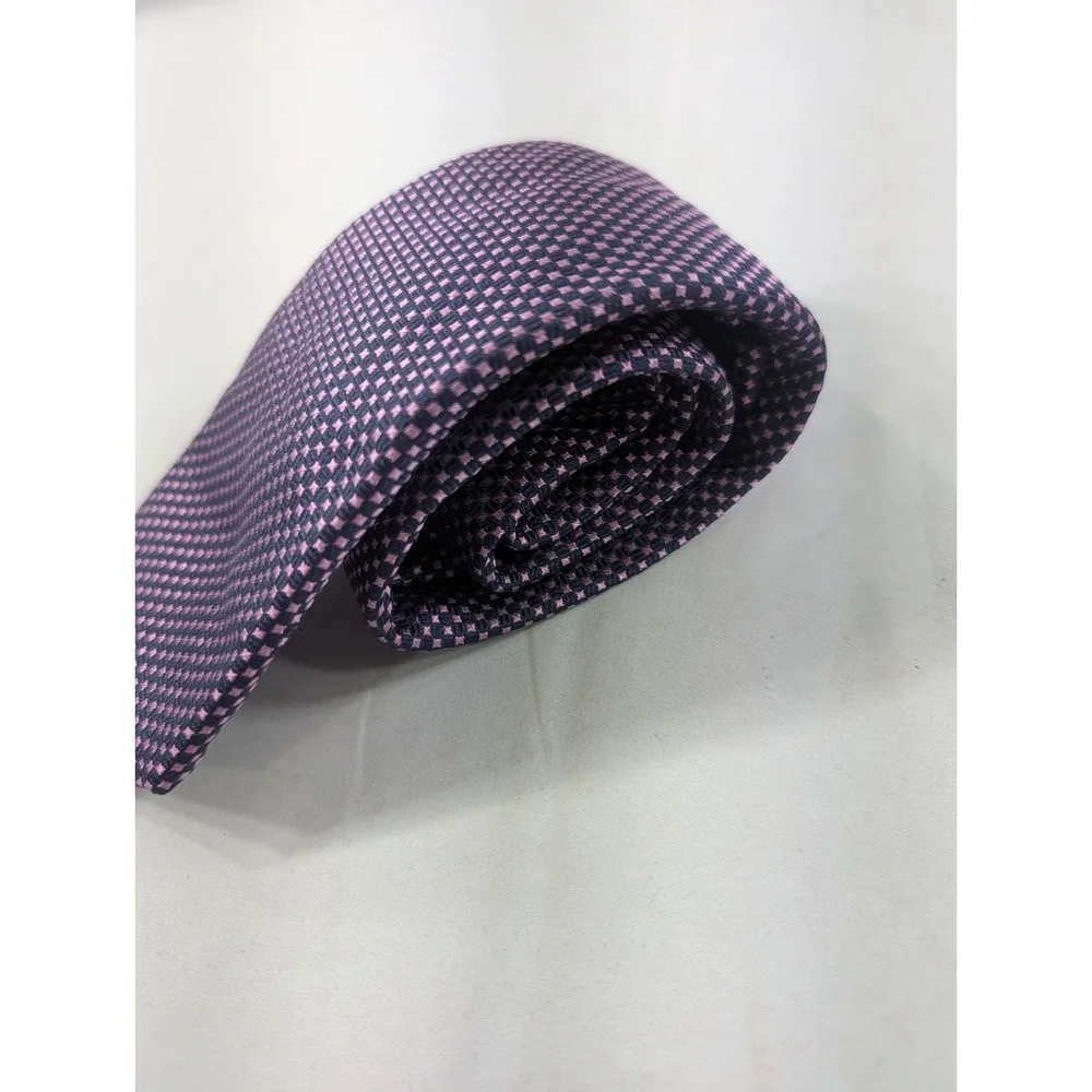 Barneys New York Tie Purp Silk Geometric Floral Medallion Tie Hand Made in Italy